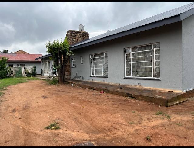 4 BEDROOM FREEHOLD FOR SALE IN EDENDALE